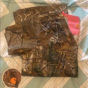 Carhartt Real Tree scrub top. NWT
